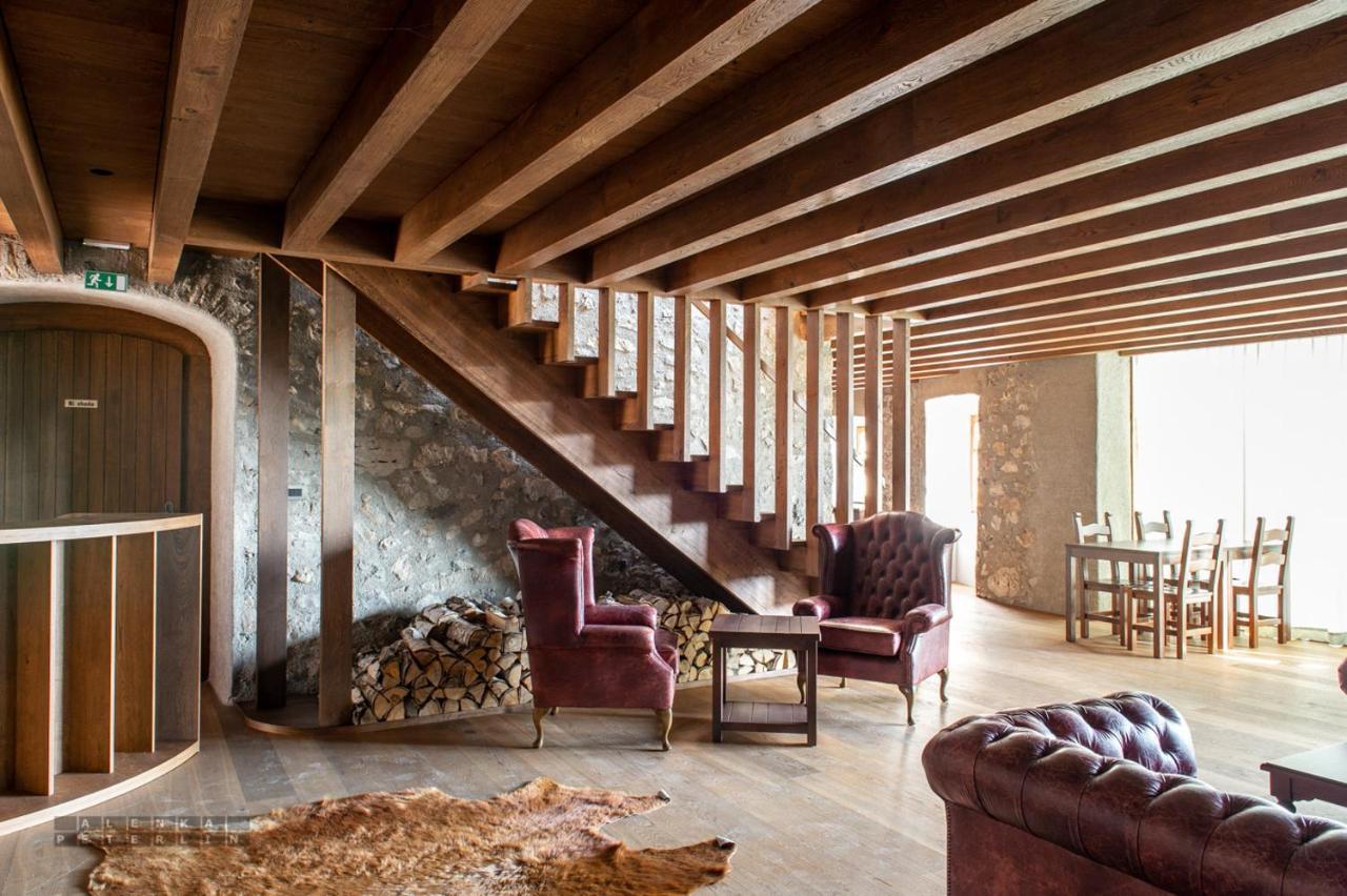 Hotel Vinica Castle Zewnętrze zdjęcie